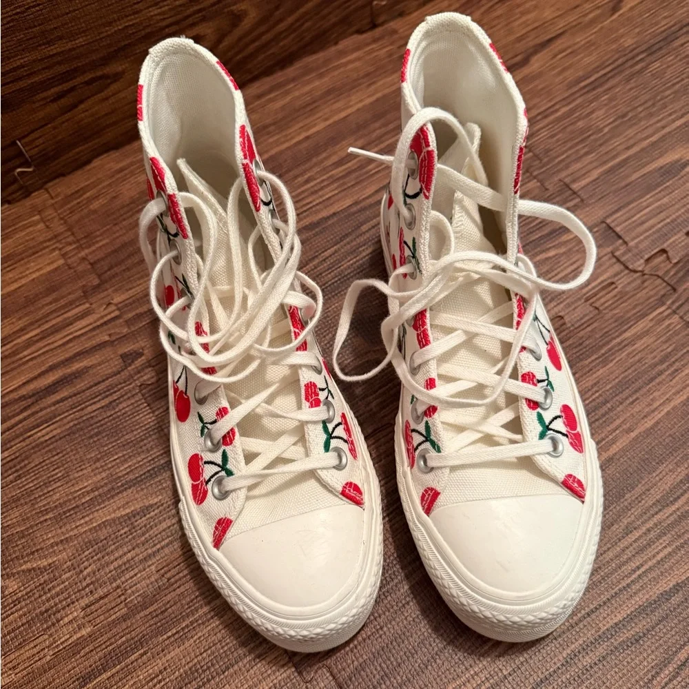 Womens Converse All Star Lift High-Top Sneaker - Egret / Cherries | 7 - Picture 5 of 14
